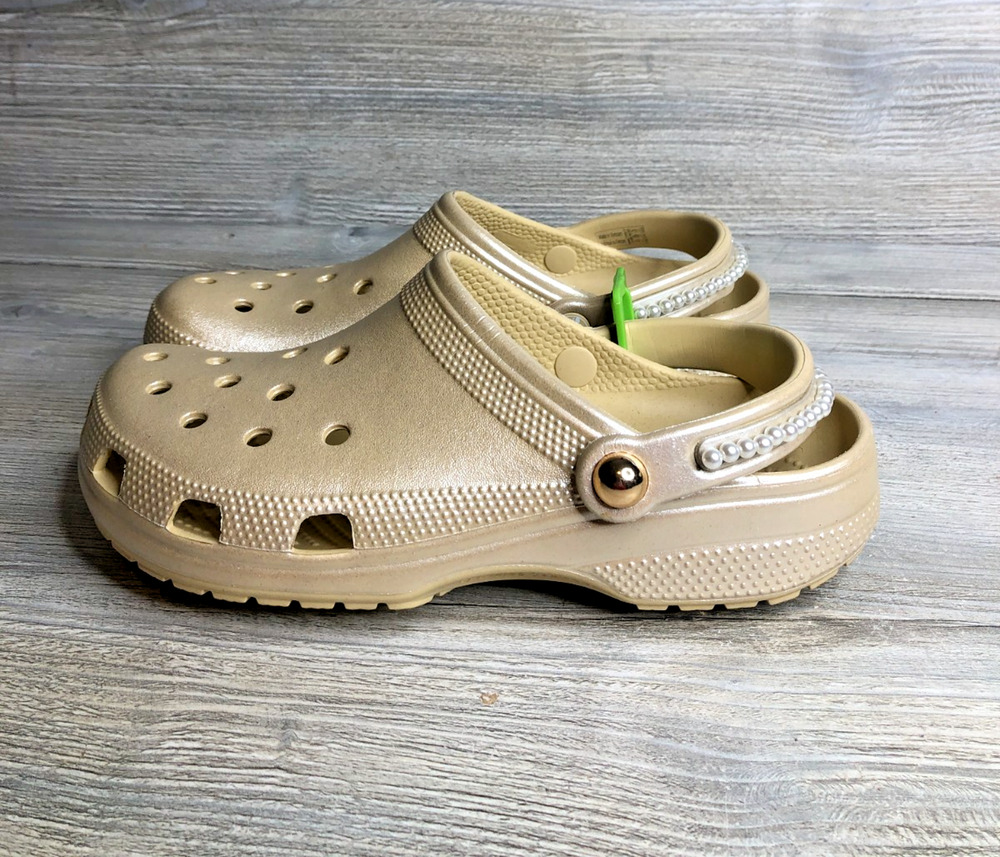 Woman's Sandals Crocs Classic Pearl Strap Clog Size Men's 8, Women's 10